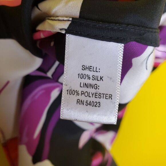 Banana Republic Silk Printed Dress Size 2P - Picture 10 of 12